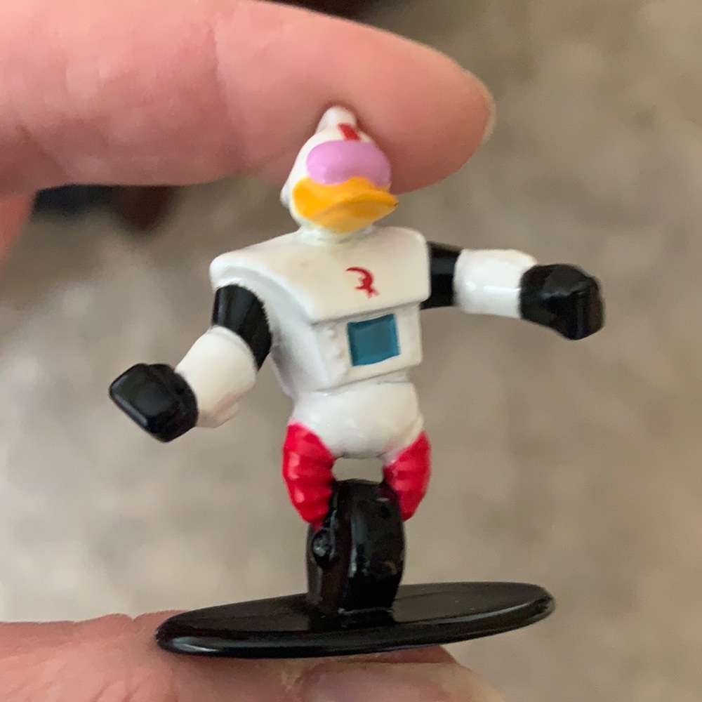 Disney LE Gizmo Duck Metal Nanofig NWOT